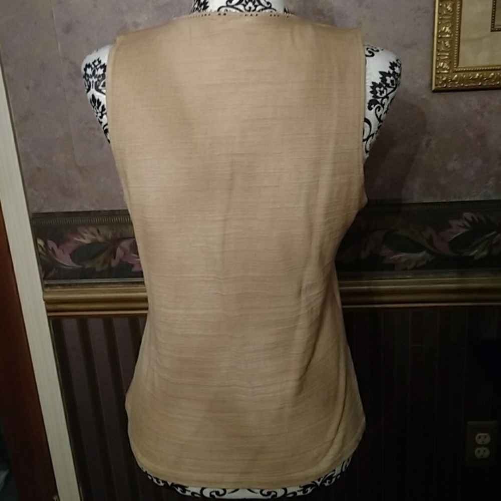 Top - Picture 2 of 3